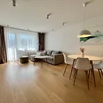 Modern Apartment To Relax And Work