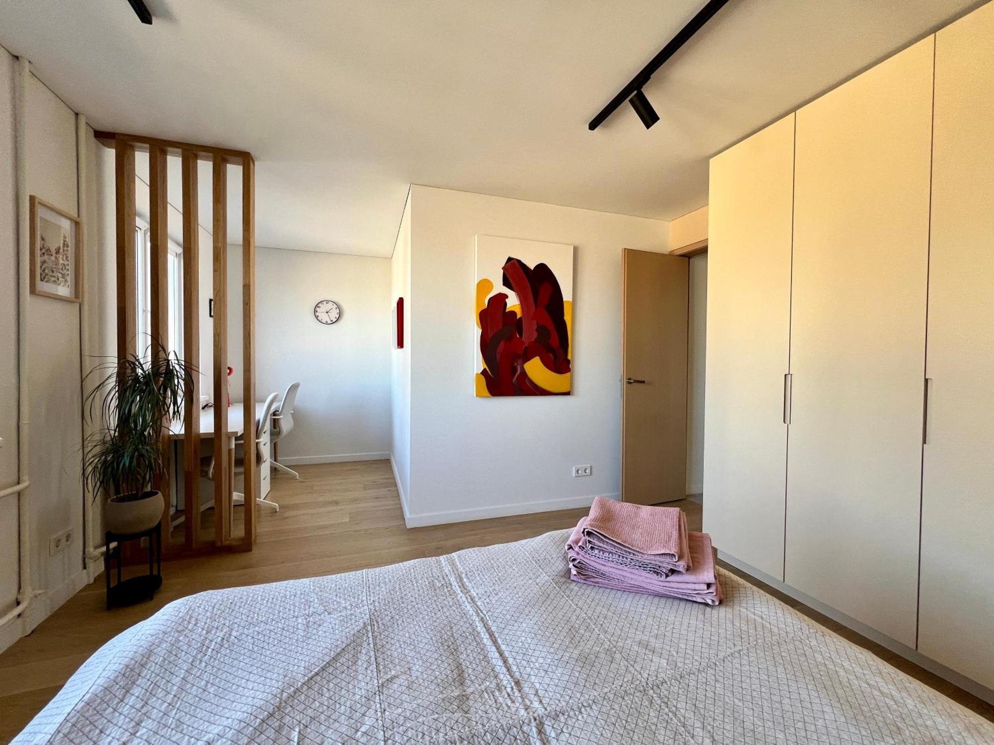 Butas Modern To Relax And Work *